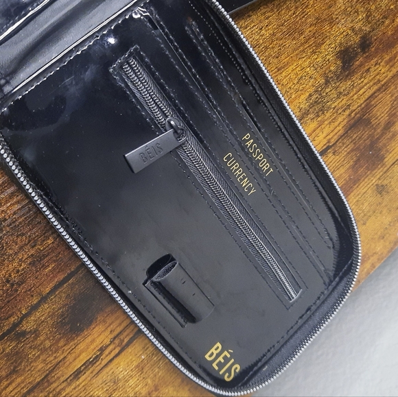 BEIS The Travel Wallet - Picture 10 of 14